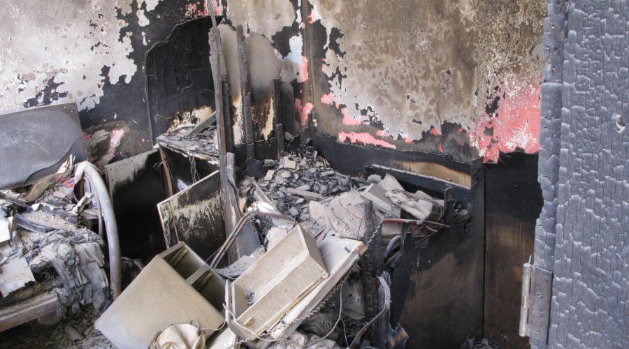 Why choose water damage restoration service for basement flood restoration services in Charlotte